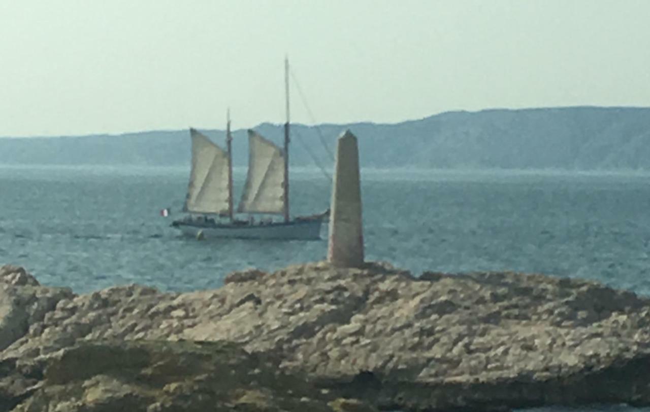 Malmousque Cabanon 45 M2 Sur L'eau Apartment Marseilles
